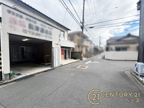 和歌山市松江北3丁目の中古一戸建て(前面道路含む現地写真)