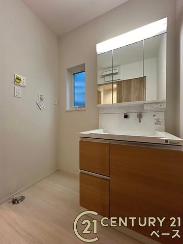 ファーストタウン神南／新築一戸建