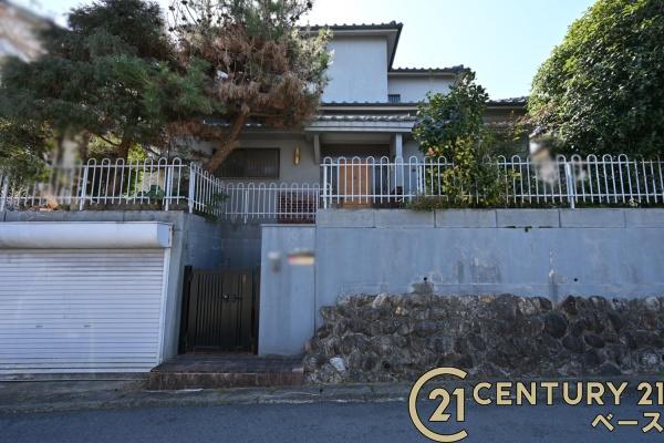 生駒郡平群町初香台２丁目　一戸建