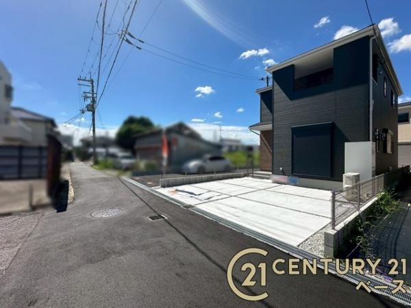 リーブルガーデン小室１号棟／新築一戸建