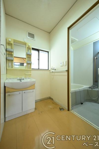 生駒郡平群町若葉台３丁目の中古一戸建て