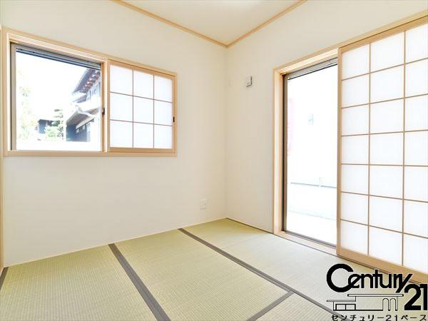 ファーストタウン今国府町３号棟／新築一戸建