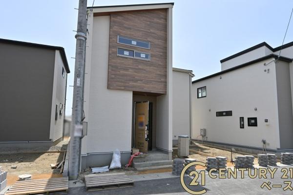 天理市前栽町２号棟／新築一戸建
