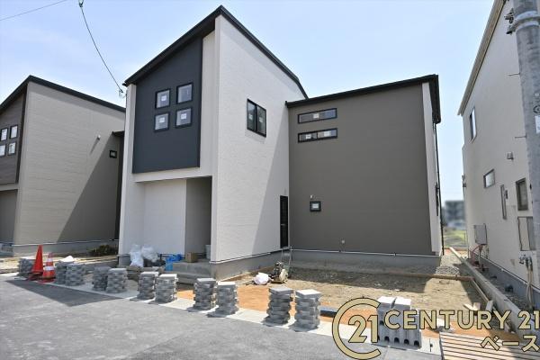 天理市前栽町３号棟／新築一戸建