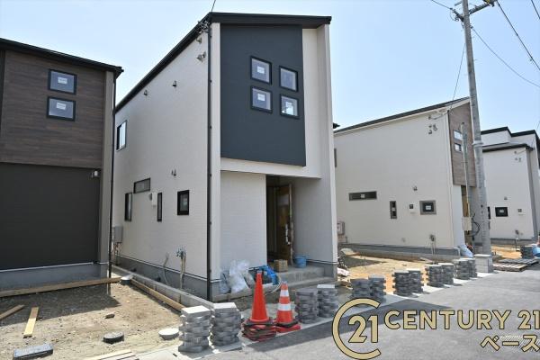 天理市前栽町３号棟／新築一戸建