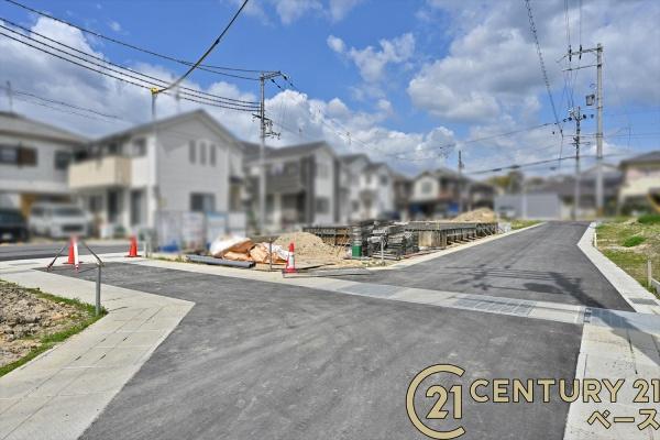 リーブルガーデン三里１号棟／新築一戸建