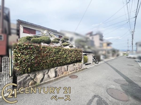 生駒郡斑鳩町興留８丁目の土地