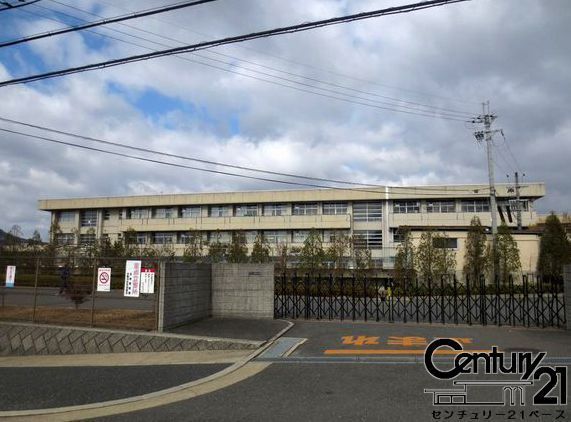 生駒市萩の台の土地(生駒市立大瀬中学校)