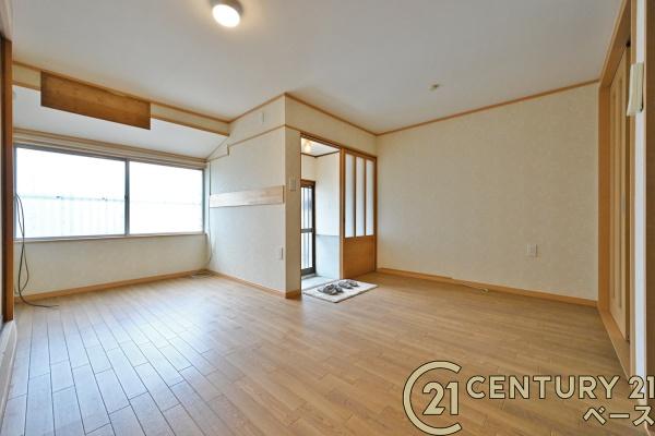 橿原市北八木町２丁目の中古テラスハウス