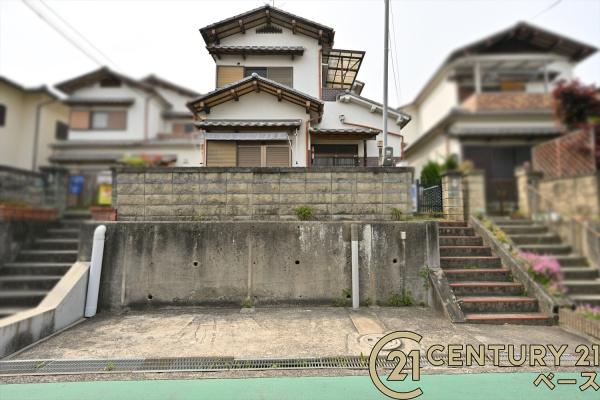 北葛城郡上牧町米山台３丁目　一戸建