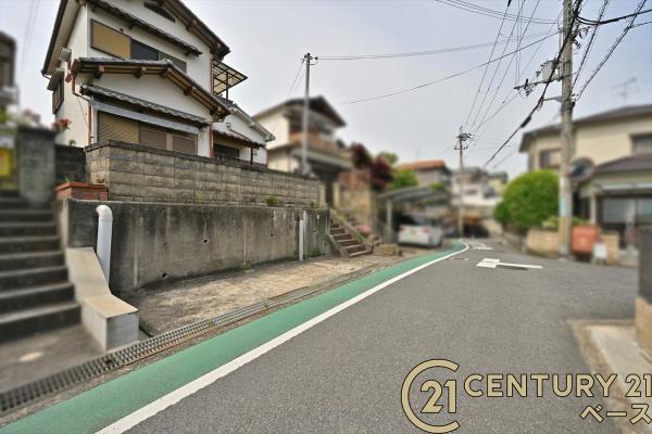 北葛城郡上牧町米山台３丁目　一戸建