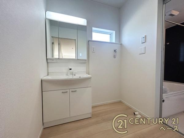 クレイドルガーデン小南町５号棟／新築一戸建