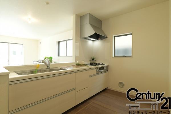リーブルガーデン四条町１号棟／新築一戸建