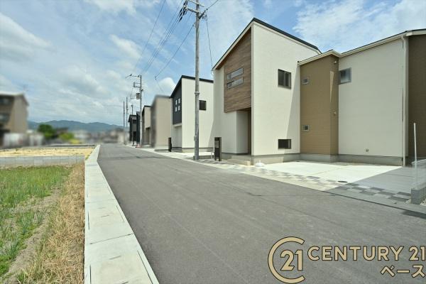 天理市前栽町５号棟／新築一戸建