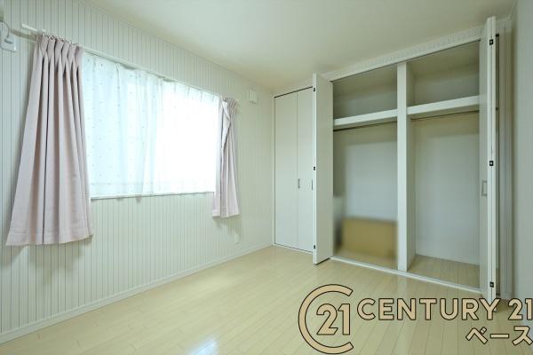 香芝市五位堂１丁目の中古一戸建て