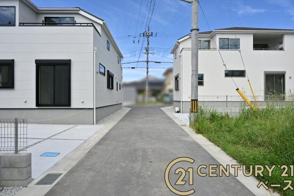 リーブルガーデン三里１号棟／新築一戸建