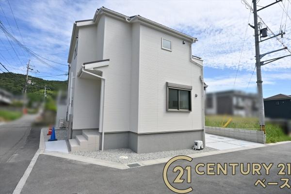 リーブルガーデン三里２号棟／新築一戸建