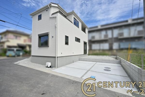 リーブルガーデン三里２号棟／新築一戸建