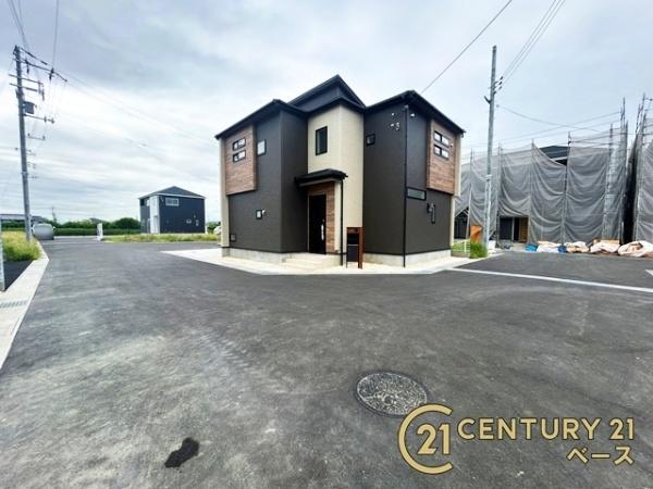 奈良市杏町1号棟/新築一戸建(前面道路含む現地写真)