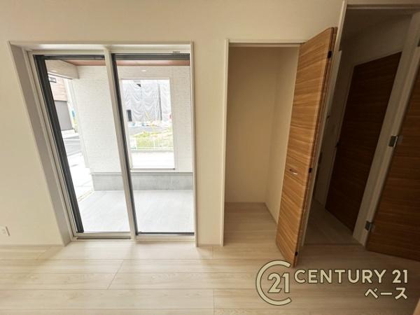 奈良市杏町2号棟/新築一戸建(収納)