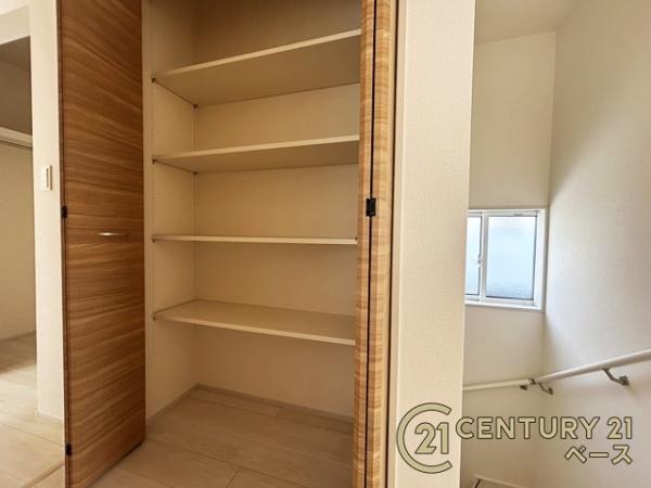 奈良市杏町4号棟/新築一戸建(収納)