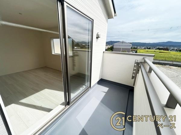 奈良市杏町4号棟/新築一戸建(バルコニー)