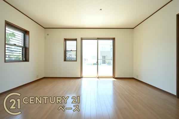 橿原市小槻町　一戸建