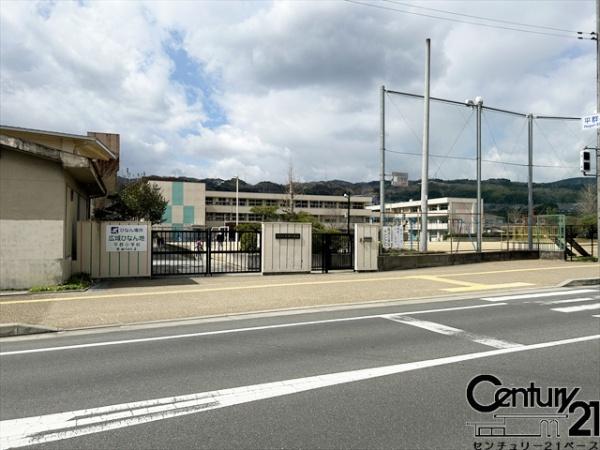 生駒郡平群町初香台3丁目の中古一戸建て(平群町立平群小学校)