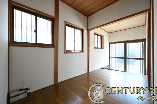 葛城市北花内の中古一戸建て