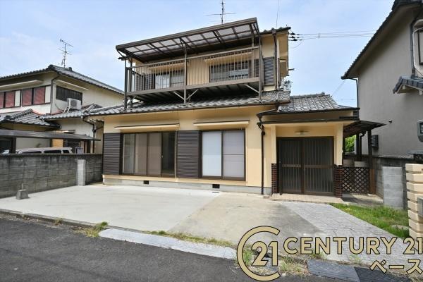 葛城市北花内の中古一戸建て
