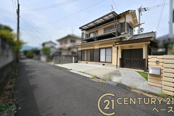 葛城市北花内の中古一戸建て