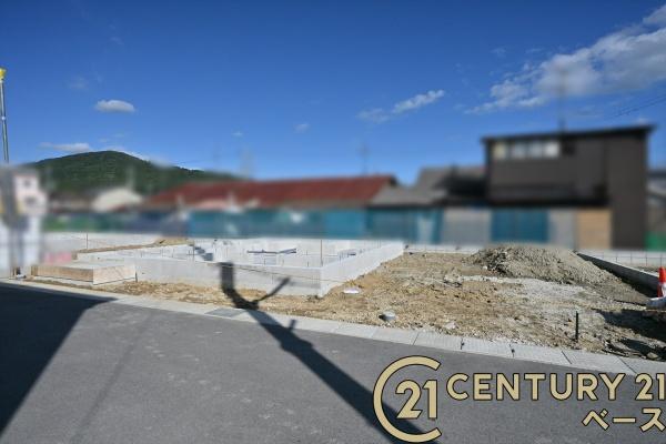 リーブルガーデン粟殿3号棟/新築一戸建(前面道路含む現地写真)