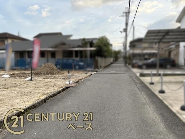 リーブルガーデン法蓮町2号棟/新築一戸建(前面道路含む現地写真)