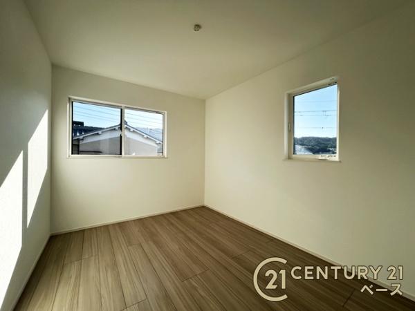 生駒市俵口町２号棟／新築一戸建