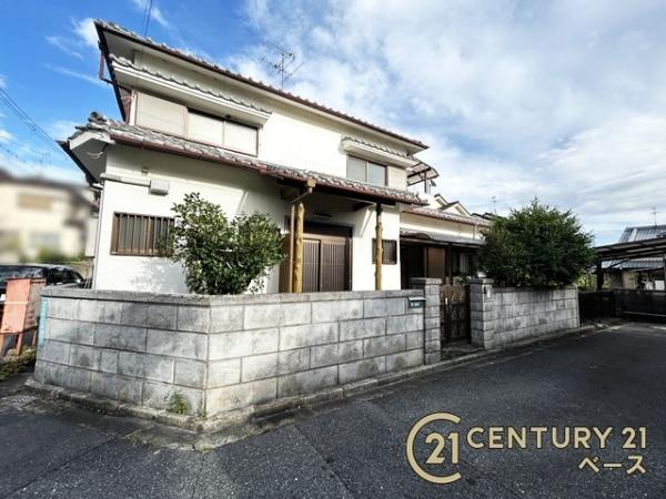 北葛城郡上牧町松里園３丁目　一戸建