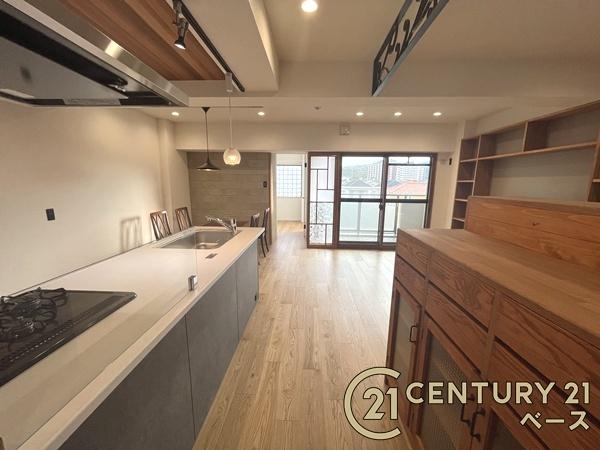 ローレルコート王寺