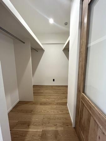 ローレルコート王寺