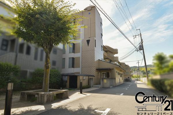 ローレルコート王寺