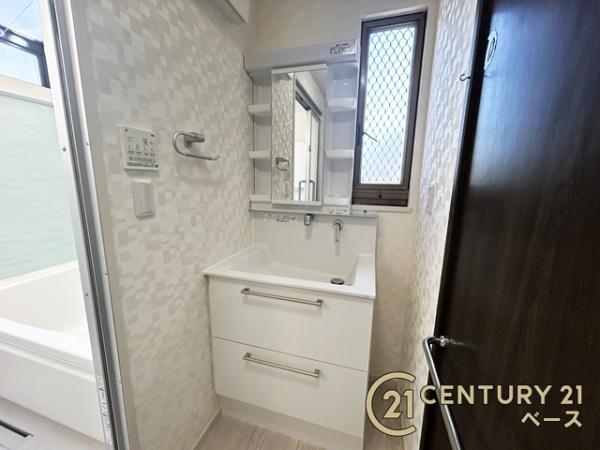 生駒市小明町の中古一戸建て