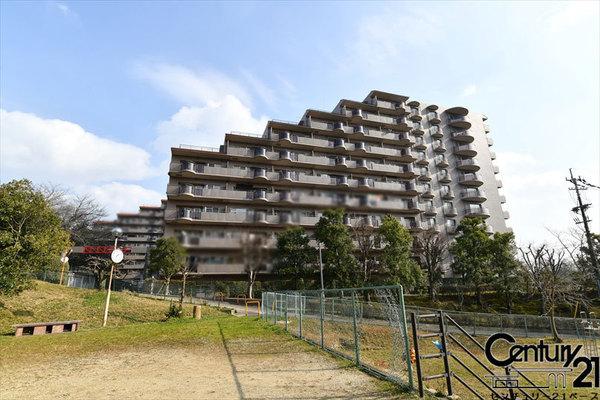 プレステアーバン西大和