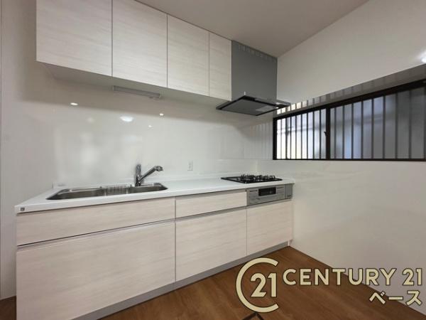 香芝市逢坂４丁目　一戸建