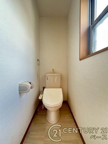 香芝市尼寺3丁目の中古一戸建て(トイレ)