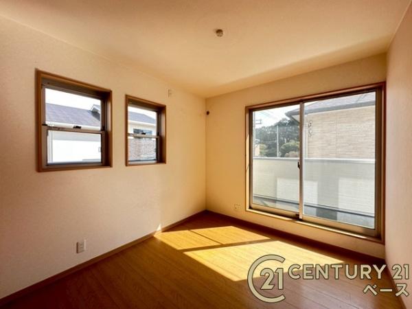 香芝市尼寺3丁目の中古一戸建て(洋室)