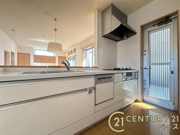 香芝市尼寺３丁目　一戸建