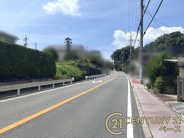 北葛城郡王寺町本町4丁目の土地(前面道路含む現地写真)