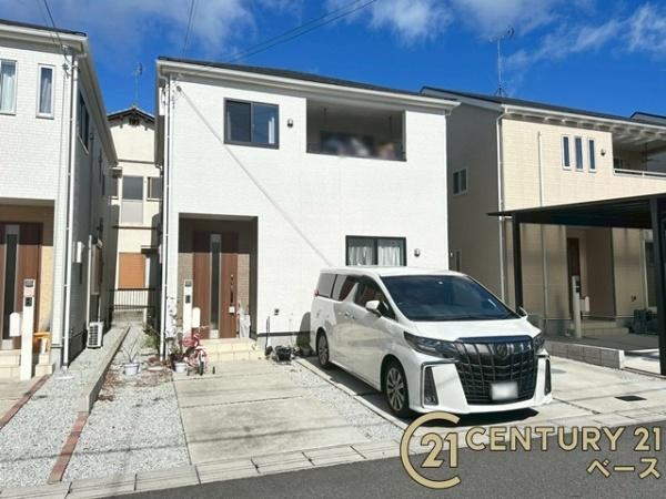 生駒郡平群町三里　一戸建