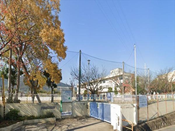 香芝市鎌田の土地(香芝市立鎌田小学校)