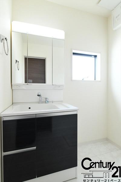 リーブルガーデン東岡町１号棟／新築一戸建