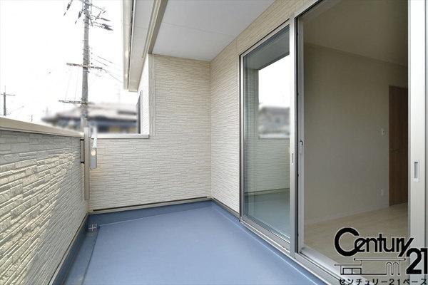 ファーストタウン九条町１号棟／新築一戸建