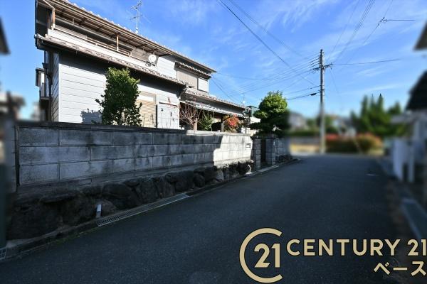北葛城郡上牧町松里園３丁目の中古一戸建て